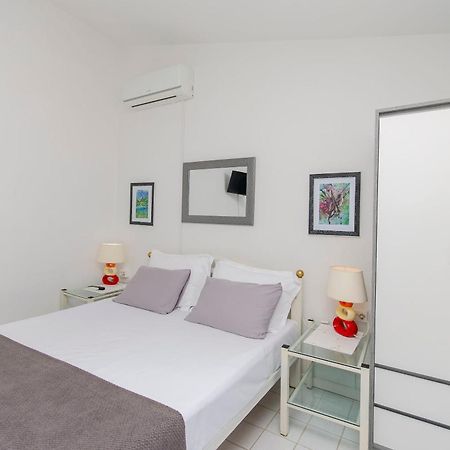 Apartments And Rooms On The Beach Vodice Exterior foto